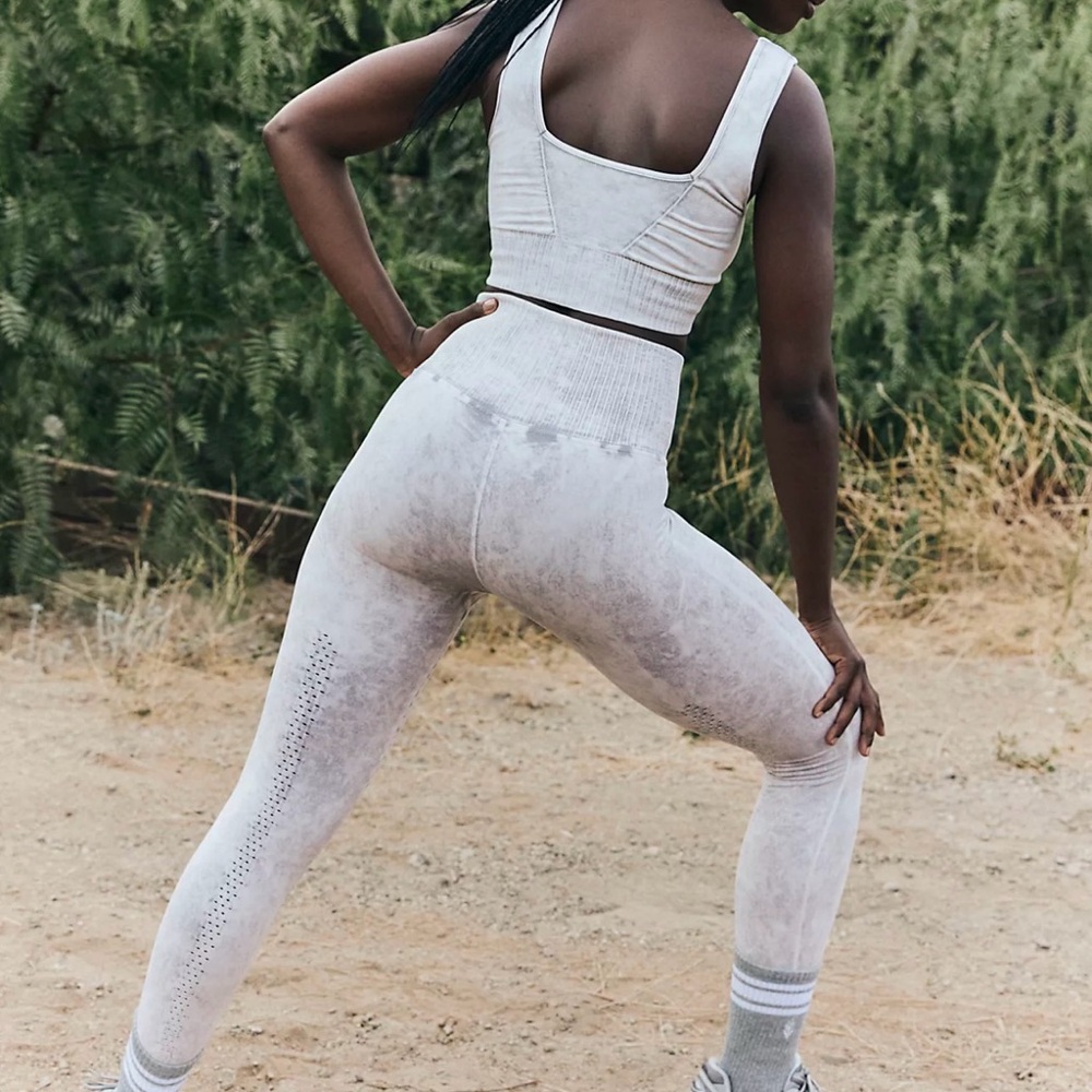 FREE PEOPLE MOVEMENT Good Karma Leggings: Ice Gray - Picture 2 of 5